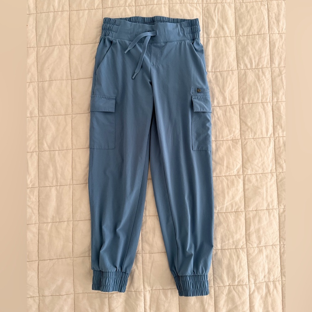 All in Motion - Size S (6-7) - Sky Blue Jogger Pants